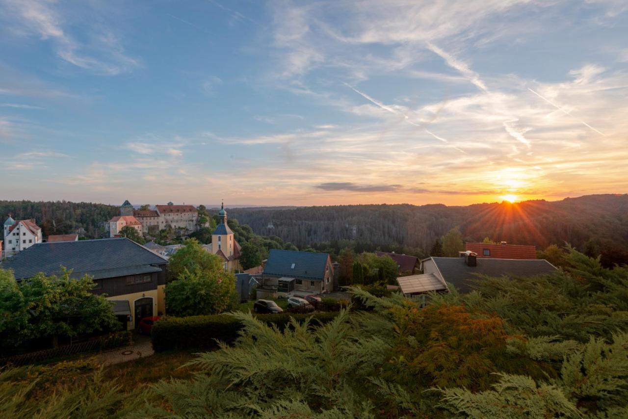 Hotel Zur Aussicht Hohnstein Exterior foto